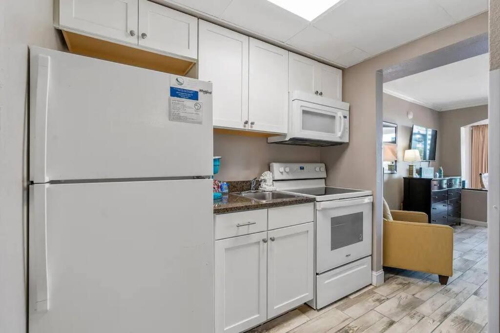 Relaxing Oceanview Suite With Full Kitchen In 306 Миртл-Бич Экстерьер фото