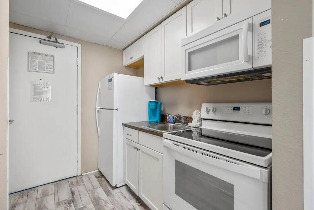 Relaxing Oceanview Suite With Full Kitchen In 306 Миртл-Бич Экстерьер фото